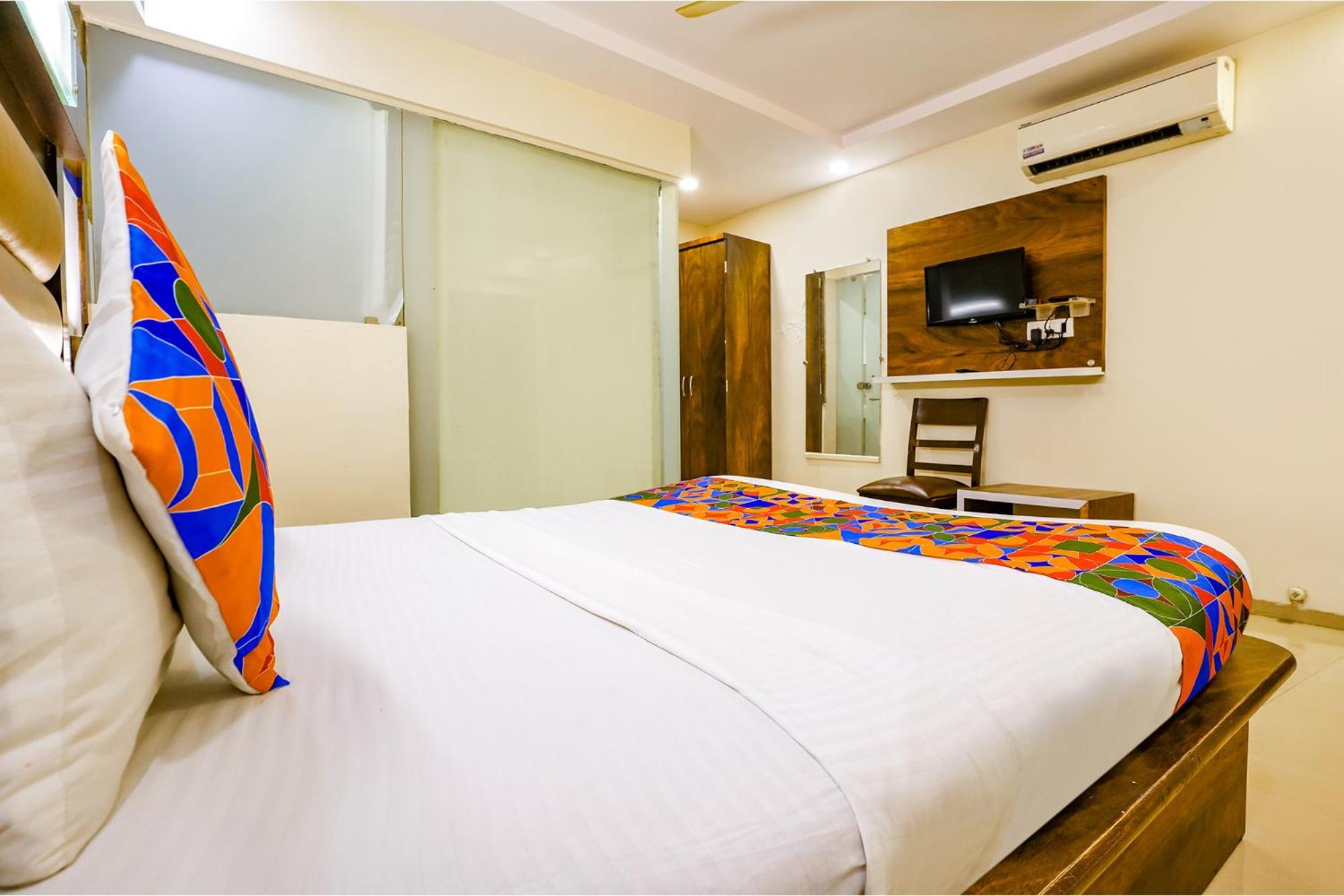 Hotel Naivedhya By Kwality Inn Thane Εξωτερικό φωτογραφία