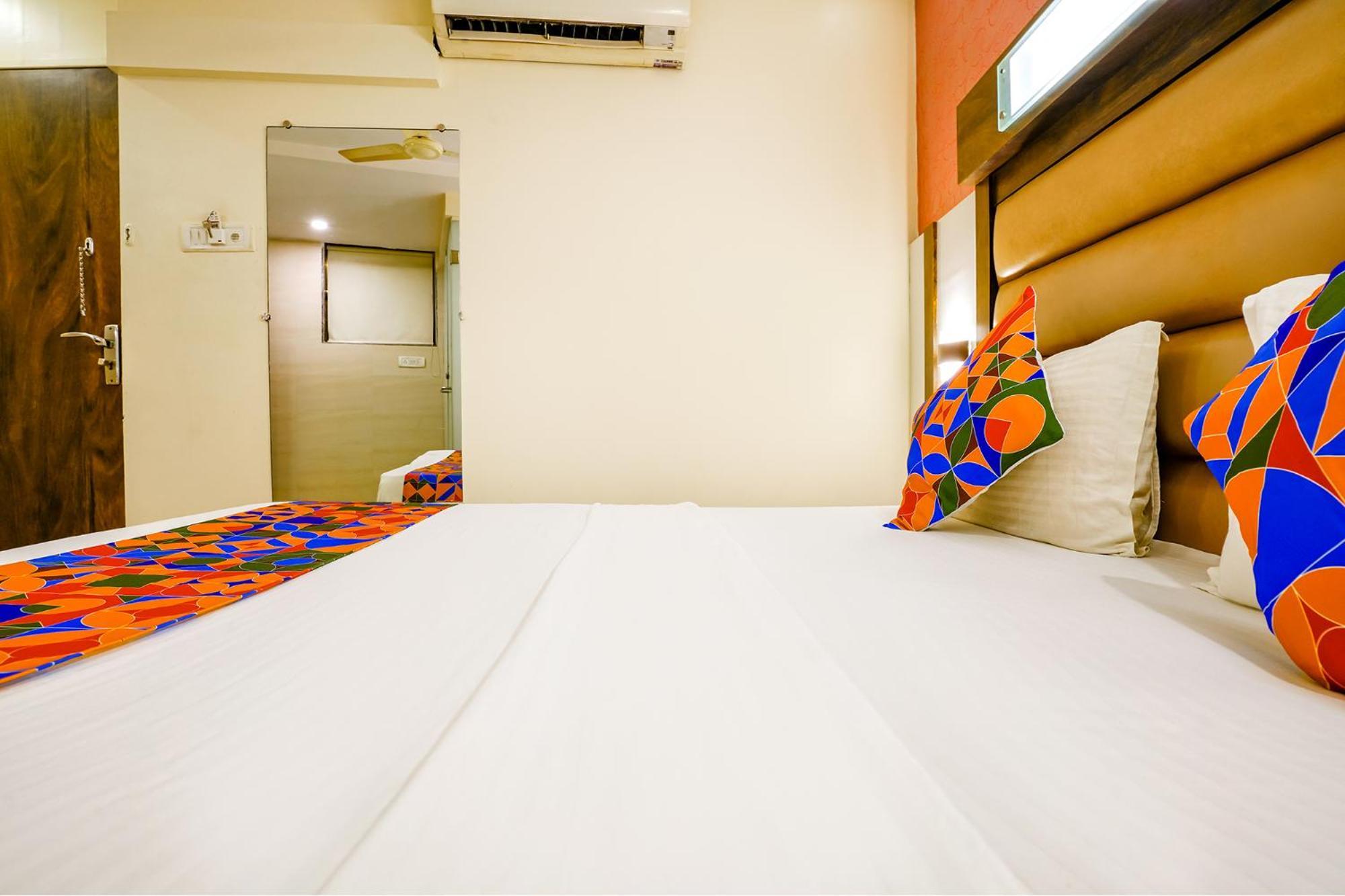 Hotel Naivedhya By Kwality Inn Thane Εξωτερικό φωτογραφία