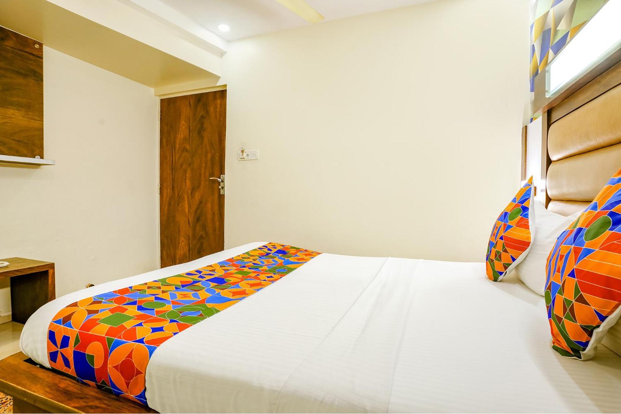 Hotel Naivedhya By Kwality Inn Thane Εξωτερικό φωτογραφία