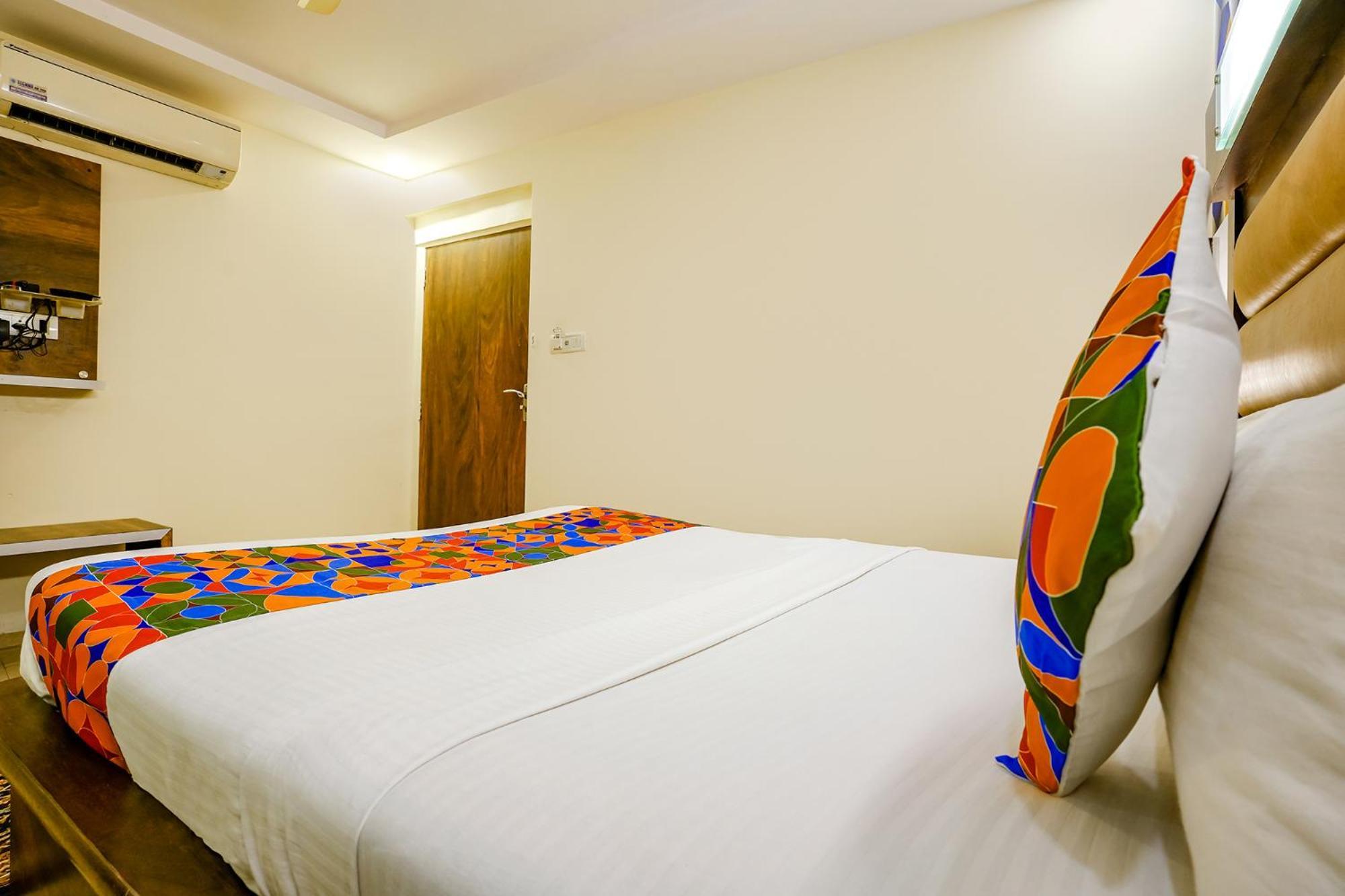 Hotel Naivedhya By Kwality Inn Thane Εξωτερικό φωτογραφία