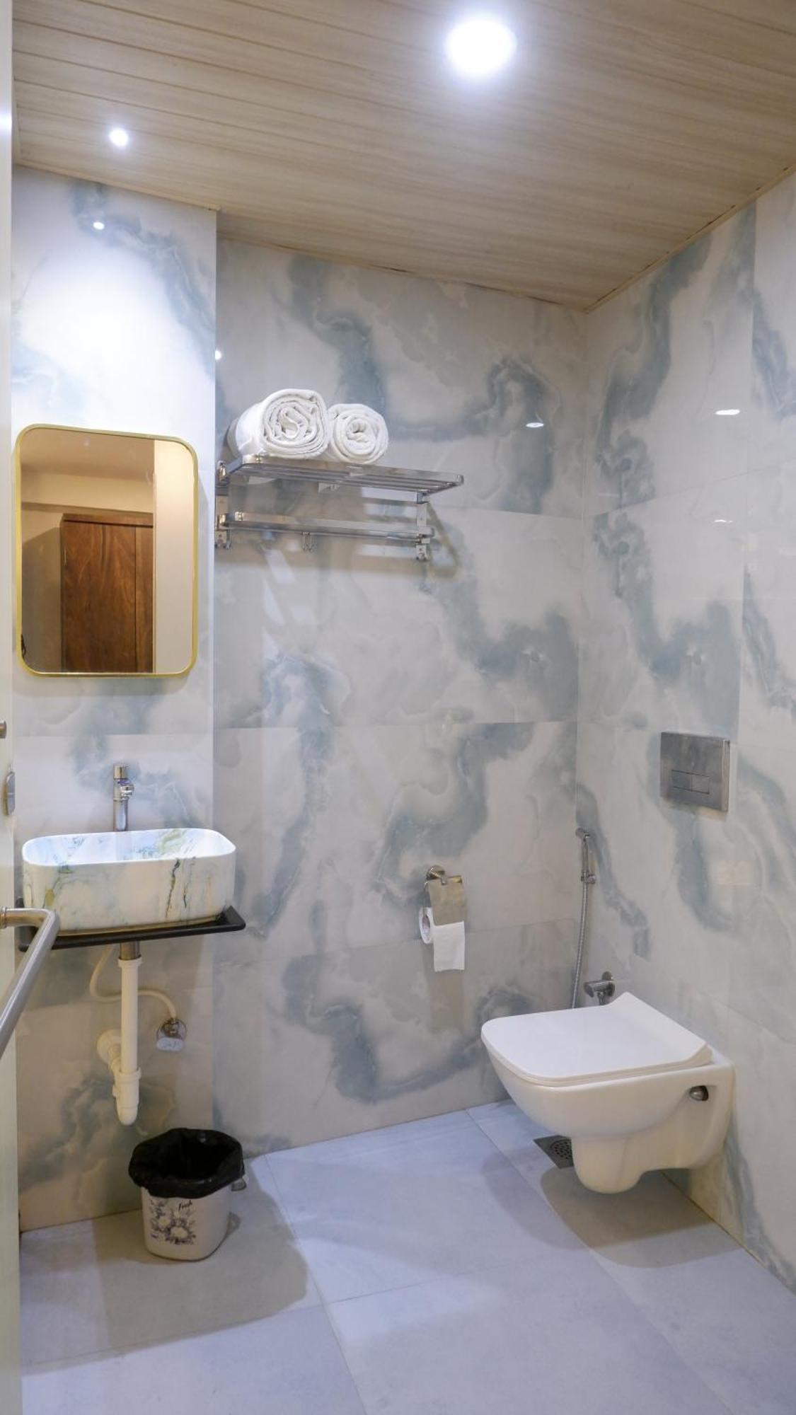 Hotel Naivedhya By Kwality Inn Thane Εξωτερικό φωτογραφία